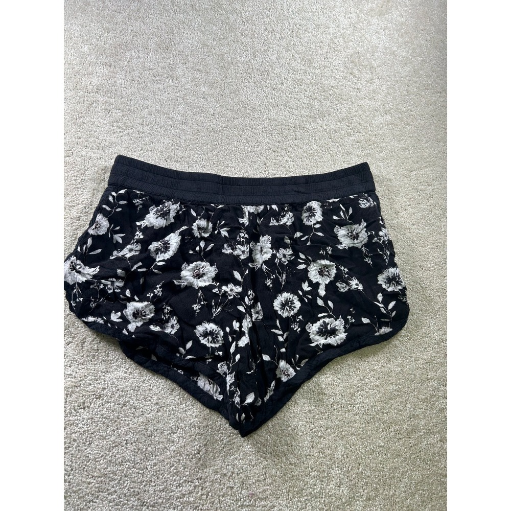 Derek Heart Black and White Floral High Waist Shorts